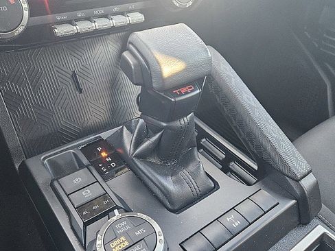 Used 2024 Toyota Tacoma TRD Off-Road image 16