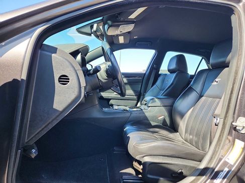 Used 2020 Chrysler 300 S AWD/4WD image 13