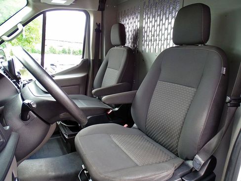 Used 2020 Ford Transit 250 148 High Roof Extended RWD image 15