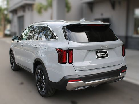 New 2026 Kia Sorento S w/ S Panoramic Sunroof Package FWD image 7