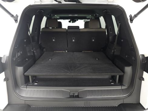 Certified 2025 Lexus LX 700h Overtrail image 8
