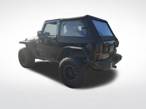 Used 2018 Jeep Wrangler Sport w/ Connectivity Group AWD/4WD image 6
