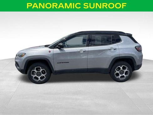 Used 2022 Jeep Compass Trailhawk w/ Trailhawk Elite Group AWD/4WD image 6