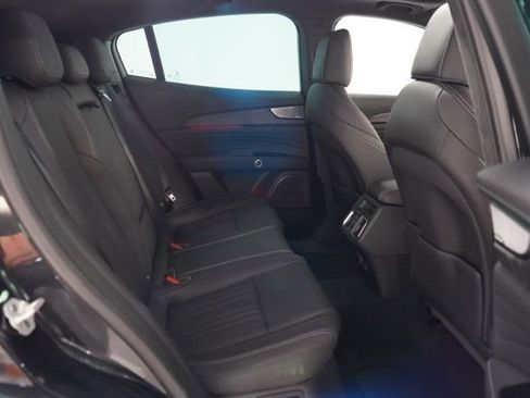Used 2025 Maserati Grecale GT AWD/4WD image 34