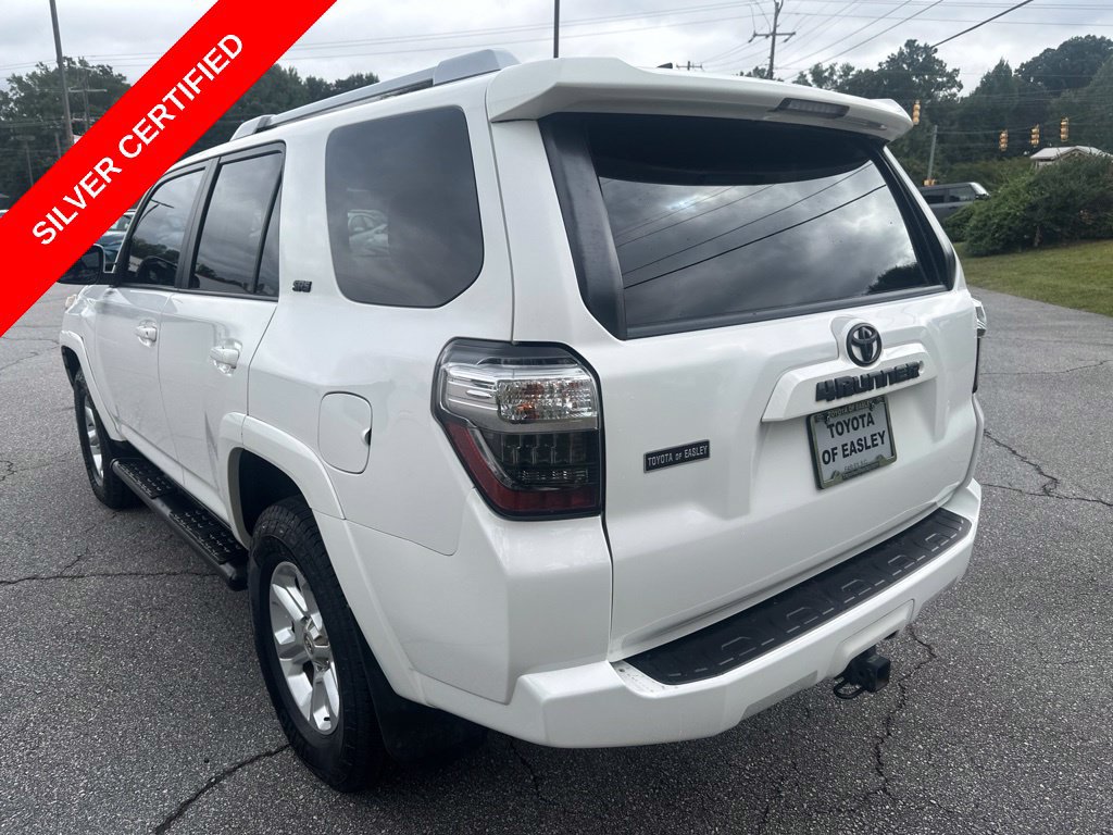 Used 2017 Toyota 4Runner SR5 AWD/4WD image 5