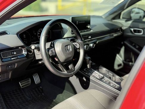 Used 2023 Honda Civic Sport image 18