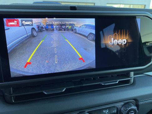 Used 2024 Jeep Wrangler Sahara w/ Technology Group image 16