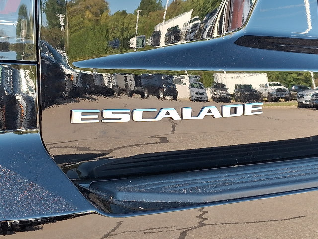 Used 2023 Cadillac Escalade Sport w/ Touring Package AWD/4WD image 35