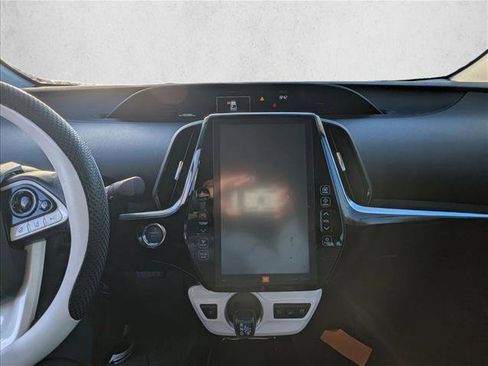 Used 2017 Toyota Prius Prime Advanced image 11