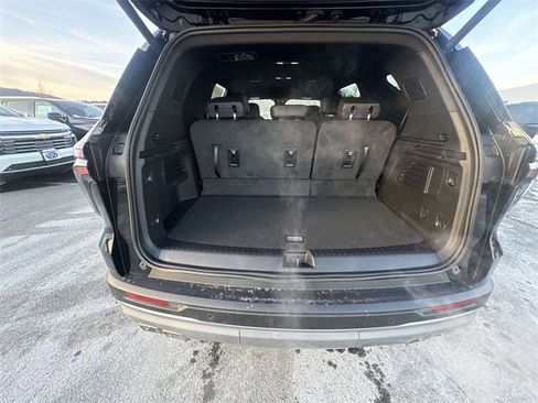 New 2026 Chevrolet Traverse Z71 w/ LPO, Floor Liner Package image 27
