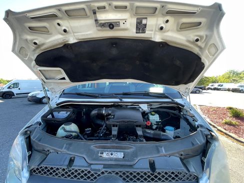 Used 2012 Mercedes-Benz Sprinter 2500 image 36