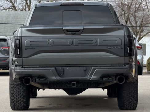 Used 2018 Ford F150 Raptor w/ Equipment Group 802A Luxury image 9