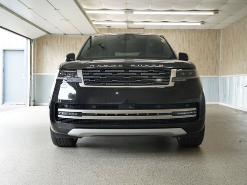 Used 2025 Land Rover Range Rover SE AWD/4WD image 2