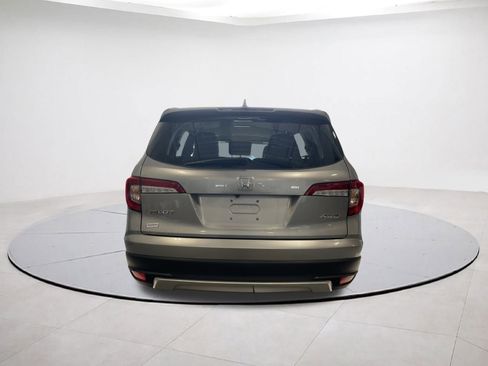 Used 2021 Honda Pilot EX image 5