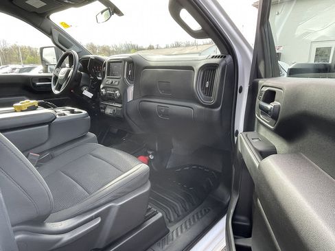 Used 2023 GMC Sierra 3500 Pro w/ Convenience Package AWD/4WD image 22