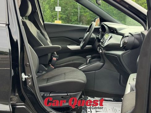 Used 2020 Nissan Kicks SV FWD image 17