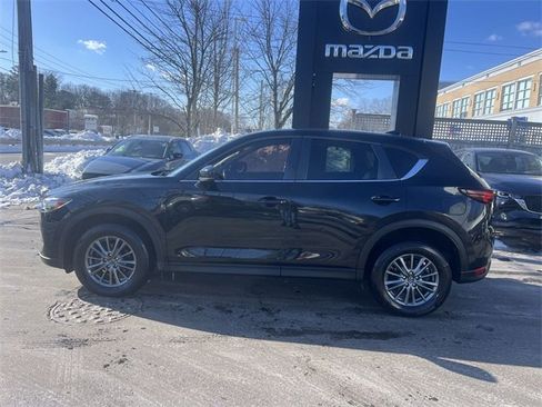 Used 2017 MAZDA CX-5 Touring w/ Preferred Equipment Package image 5