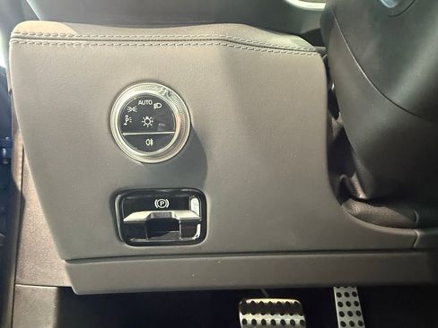 Used 2025 Mercedes-Benz SL 55 AMG 4MATIC image 17