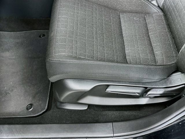 Used 2023 Honda HR-V LX image 18