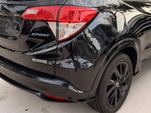 Used 2022 Honda HR-V Sport image 11