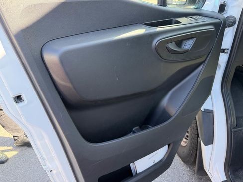 Used 2023 Mercedes-Benz Sprinter 2500 image 15