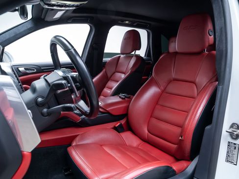 Used 2018 Porsche Cayenne GTS AWD/4WD image 17