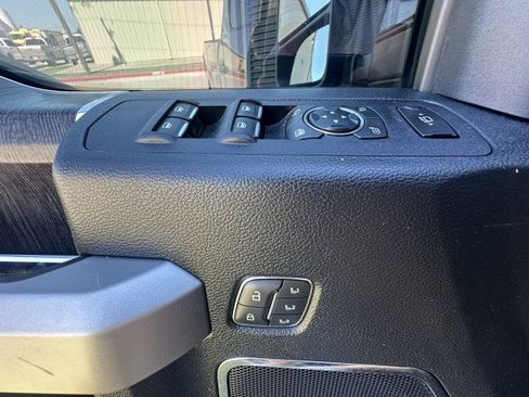 Used 2020 Ford F250 Lariat w/ Lariat Value Package AWD/4WD image 20