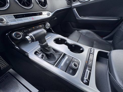 Used 2018 Kia Stinger GT image 23