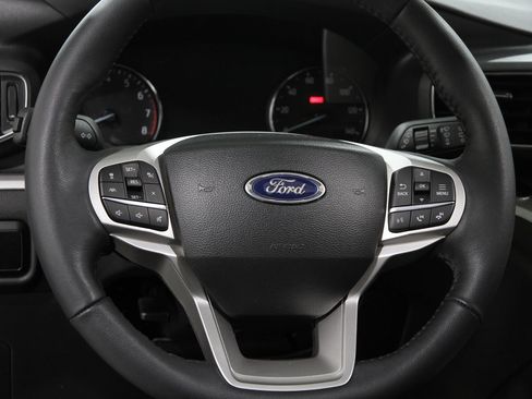 Certified 2023 Ford Explorer XLT w/ Equipment Group 202A image 8