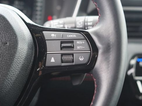 Used 2025 Honda Pilot Black Edition image 26