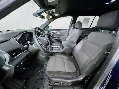 Used 2023 Chevrolet Traverse LT AWD/4WD image 10