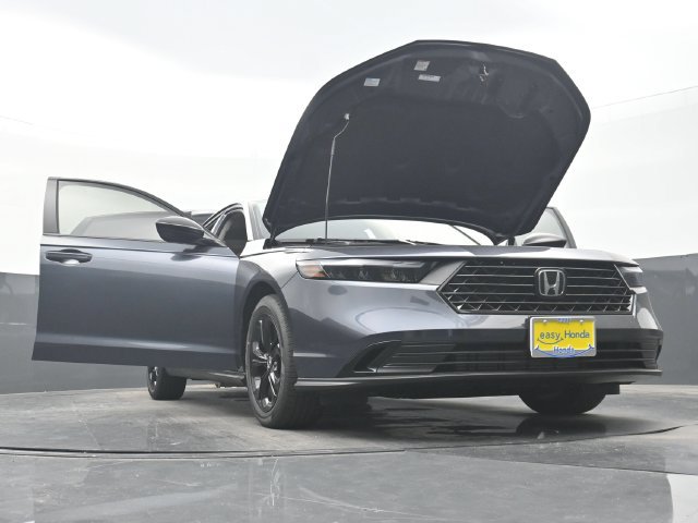 Used 2025 Honda Accord SE image 49