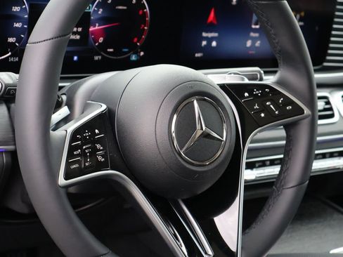 New 2026 Mercedes-Benz GLE 350 4MATIC image 18