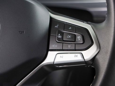Used 2023 Volkswagen Tiguan SE R-Line image 14