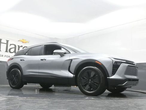 New 2026 Chevrolet Blazer EV LT AWD/4WD image 2