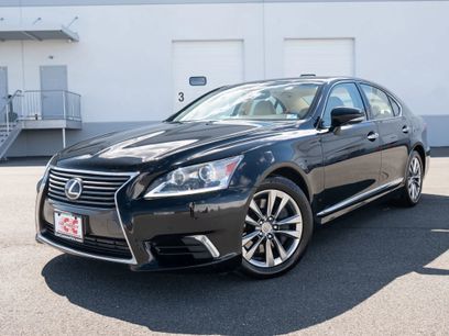 Used 2016 Lexus LS 460 AWD w/ Comfort Package