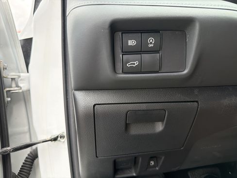 Certified 2024 Toyota Highlander LE AWD/4WD image 13