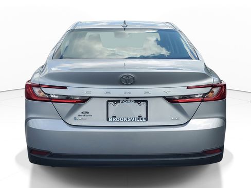Used 2025 Toyota Camry LE image 4