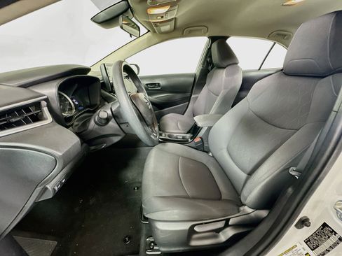 Used 2022 Toyota Corolla LE FWD image 13