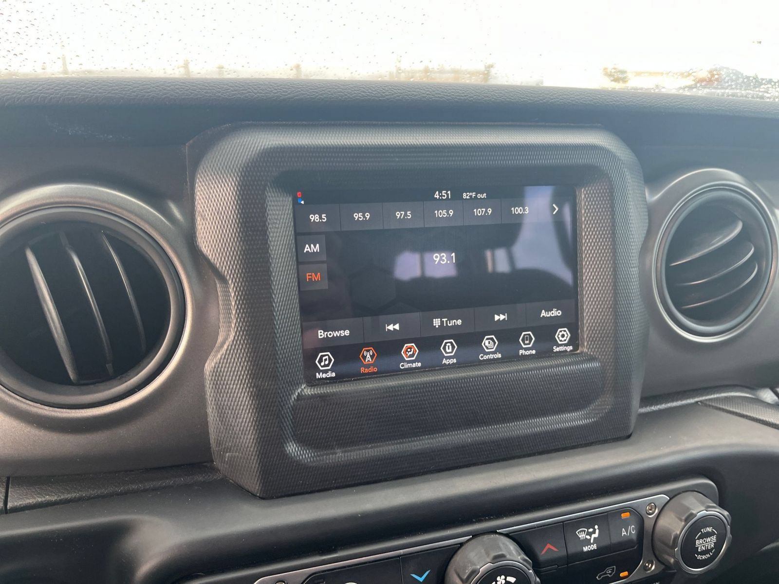 Used 2023 Jeep Wrangler Unlimited Sport AWD/4WD image 18