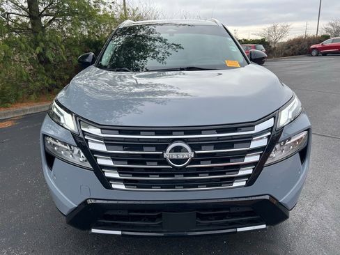 Used 2024 Nissan Rogue Platinum w/ Platinum Premium Package image 6