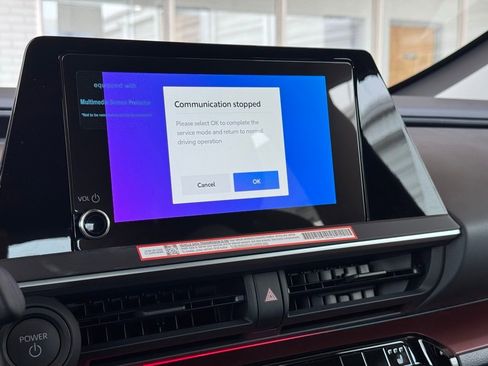 New 2025 Toyota Prius Plug-In Hybrid image 27