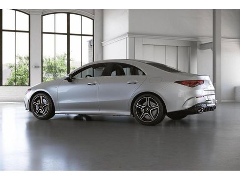 Certified 2022 Mercedes-Benz CLA 35 AMG 4MATIC image 32
