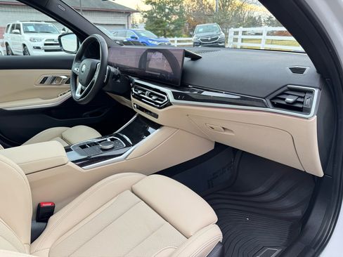 Used 2023 BMW 330i xDrive Sedan w/ Premium Package image 41