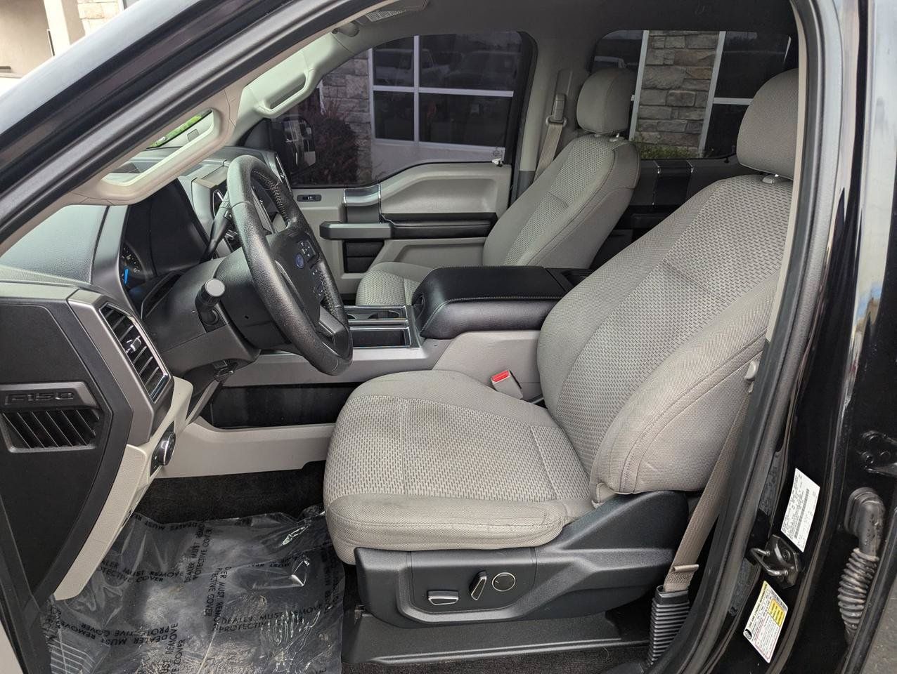 Used 2016 Ford F150 XLT w/ Equipment Group 302A Luxury RWD image 11