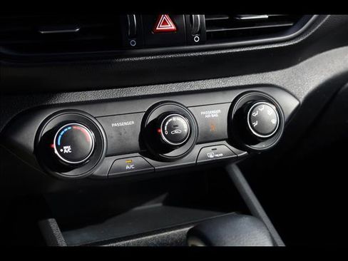 Used 2023 Kia Forte LXS w/ LXS Technology Package image 17