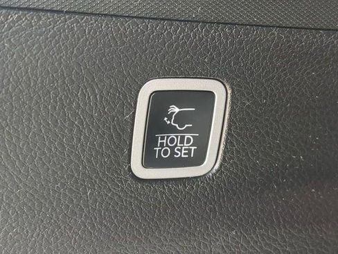 Certified 2024 Jeep Grand Wagoneer L Series III w/ Rear Seat Video Group 1 AWD/4WD image 15
