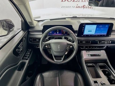 Certified 2025 Lincoln Aviator 2WD w/ Equipment Group 101A image 27