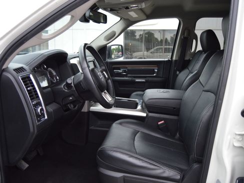 Used 2018 RAM 1500 Laramie w/ Convenience Group image 14