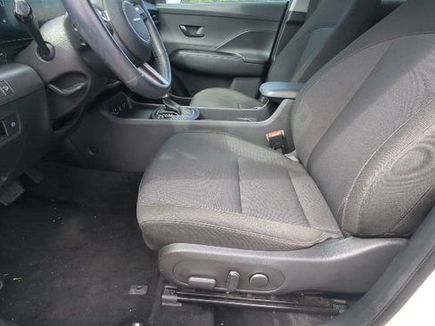Used 2025 Hyundai Kona SEL FWD image 10